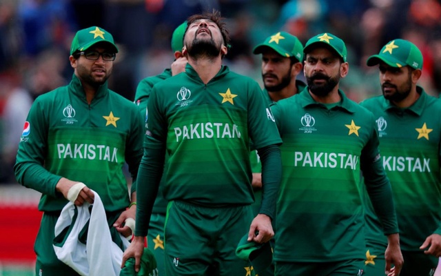 Pakistan receives massive blow as ten players test positive for COVID-19